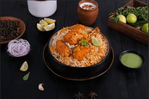 Chicken Biryani [Served With Raita]