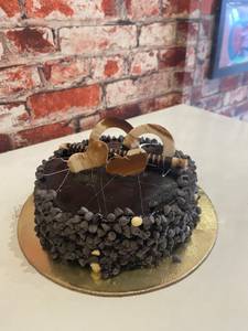 Choco Chips Cake