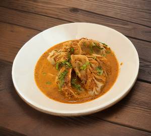 Chicken Jhol Momo 8 pcs