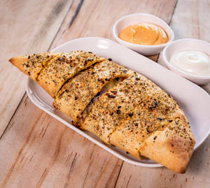 Spicy Cheese Garlic Bread 
