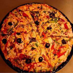 Mix Veg Extra Cheese Pizza