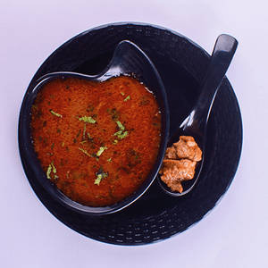 Yakhni Shorbha (Karachi)