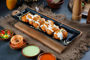 Chicken Makhani Momos
