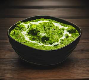 Palak Paneer Kichdi with Raitha, papad