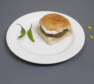 Makai Palak Vada Pav