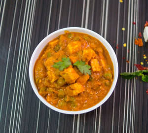 Matar Paneer