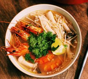 Soup With Mix Vegetable Chicken