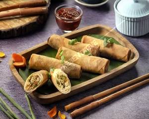 Chicken Spring Rolls 