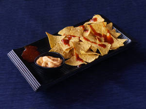 Nachos With Salsa