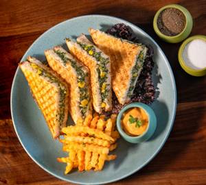 Spinach And Corn Sandwich