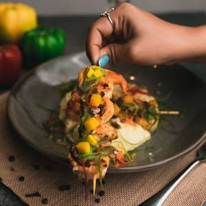 Grilled Prawns In Mango & Arbol Chili Mojo (gf)