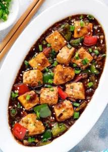 Don's Dry Chilli Paneer [bellpepper,onions,mouth Melting Premium Paneer, Signature Dish]