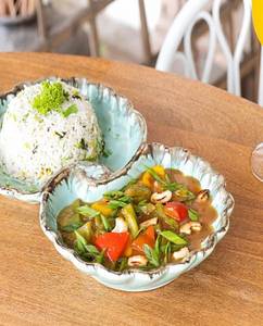Kungpao Veg Schezwan Rice