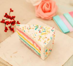 Rainbow Vanilla Pastry
