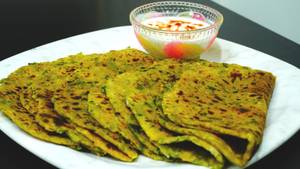 Methi Paratha With Curd