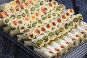Khoya Roll 