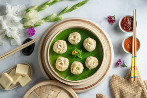 Steamed Chicken and Cheese Momos