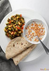 Bhindi Fry, Butter Roti (5 Pcs), Salad & Lahsun Chutney