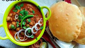Chana Bhatura