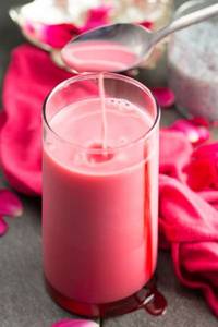 Rose Milk Milkshake