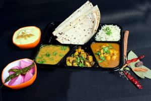 Punjabi Dhaba Thali + Kesariya Kheer