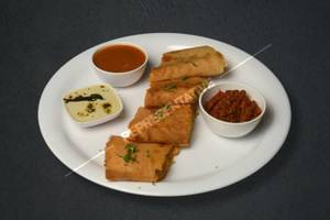 Schwezan Masala Dosa
