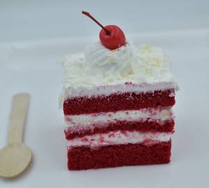 Red velvet pastry