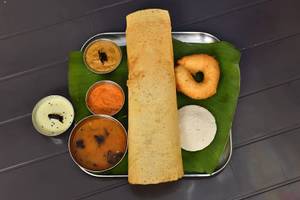 Thali [1 Idly, 1 Vada, 1 Mini Masala Dosa]