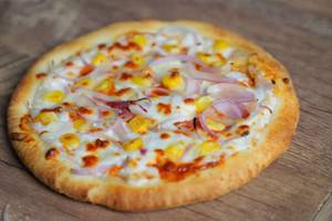 Onion With Corn Menia Pizza