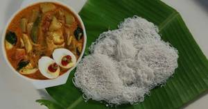 Idiyappam + Egg Curry