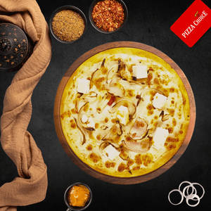 Paneer With Onion Veg Double Pizza