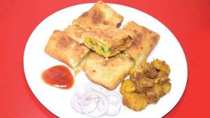 Paneer Mughlai Paratha