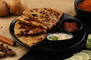Aloo Paratha With Butter & Pickle