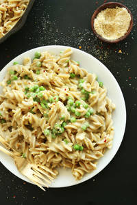 Exotic Vegetable Alfredo White Sauce Pasta  (450  Penne Gms)