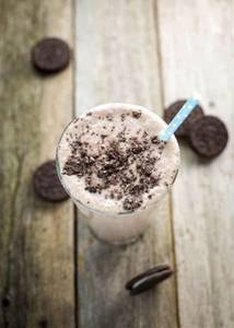 Oreo Cashew Shake
