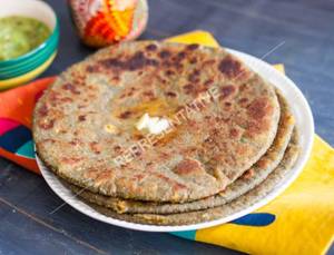 Aloo Paneer Tawa Paratha