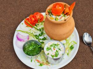 Veg. Biryani With Gravy