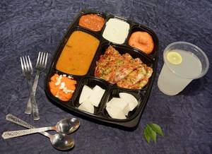 Deluxe Mixed Uttapam Meal