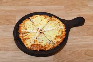 Classic Margarita Cheese Pizza