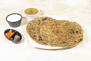 2 Methi Paratha With Curd And Pickle