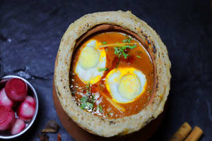 Dhaba Egg Curry Handi Se