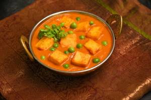 Matar Paneer