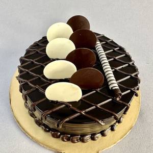 Eggless Birthday Spl Chocolate Cake[1 pound]