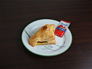 Vegetable Puff [1 Piece]