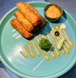 Crispy Fried Chicken Roulade