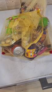 Gift Basket 900/-