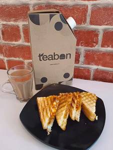 Any 500 Ml Tea Flask + Tandoori Paneer Sandwich