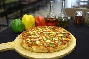 Schezwan Spice Paneer Pizza