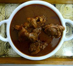 Nagpuri Saoji Chicken (300 ml, Serves 1)