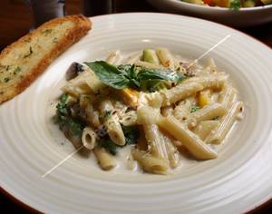 Penne Alfredo Prawns